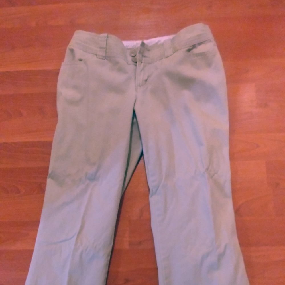 Womens kahki pants size 1